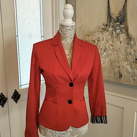 Red blazer, fitted - Picture 1 of 4